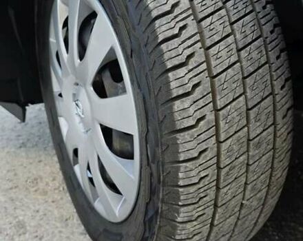 Чорний Опель Віваро пас., об'ємом двигуна 1.6 л та пробігом 188 тис. км за 10700 $, фото 12 на Automoto.ua