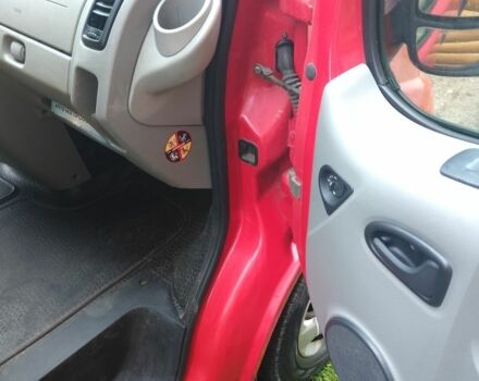 Красный Опель Виваро пасс., объемом двигателя 2 л и пробегом 270 тыс. км за 8700 $, фото 12 на Automoto.ua
