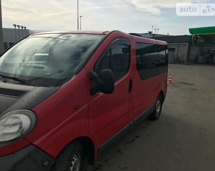 Опель Виваро пасс. 2002 в Хусте на Automoto.ua Красный Опель Виваро пасс., объемом двигателя 1.9 л и пробегом 410 тыс. км за 6000 $, фото 1 на Automoto.ua