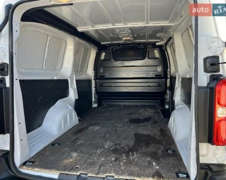Опель Віваро пас., об'ємом двигуна 2 л та пробігом 76 тис. км за 20925 $, фото 31 на Automoto.ua
