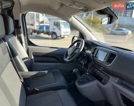 Опель Віваро пас., об'ємом двигуна 2 л та пробігом 76 тис. км за 20925 $, фото 17 на Automoto.ua