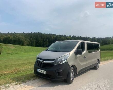 Опель Виваро пасс., объемом двигателя 1.6 л и пробегом 485 тыс. км за 15100 $, фото 3 на Automoto.ua