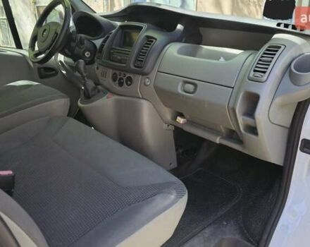 Опель Виваро пасс., объемом двигателя 2 л и пробегом 315 тыс. км за 11000 $, фото 1 на Automoto.ua