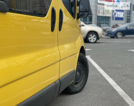 Жовтий Опель Віваро пас., об'ємом двигуна 1.9 л та пробігом 155 тис. км за 8300 $, фото 4 на Automoto.ua