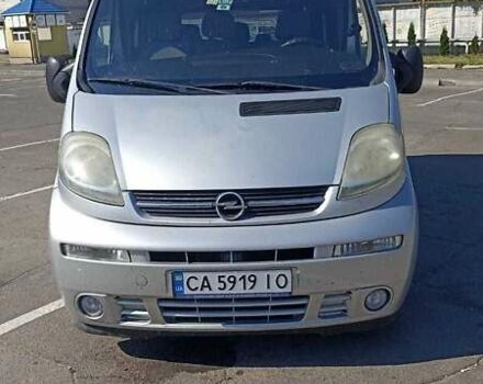 Серый Опель Виваро пасс., объемом двигателя 1.9 л и пробегом 250 тыс. км за 7300 $, фото 15 на Automoto.ua