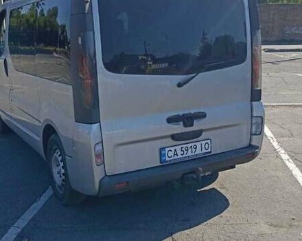 Серый Опель Виваро пасс., объемом двигателя 1.9 л и пробегом 250 тыс. км за 7300 $, фото 1 на Automoto.ua