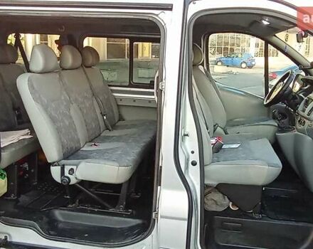 Серый Опель Виваро пасс., объемом двигателя 1.9 л и пробегом 250 тыс. км за 7300 $, фото 5 на Automoto.ua