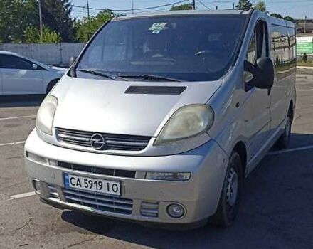 Серый Опель Виваро пасс., объемом двигателя 1.9 л и пробегом 250 тыс. км за 7300 $, фото 14 на Automoto.ua