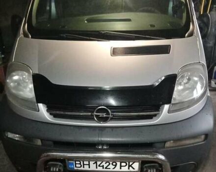 Сірий Опель Віваро пас., об'ємом двигуна 2.5 л та пробігом 270 тис. км за 8100 $, фото 3 на Automoto.ua