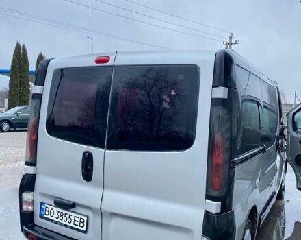 Серый Опель Виваро пасс., объемом двигателя 1.9 л и пробегом 282 тыс. км за 5700 $, фото 4 на Automoto.ua