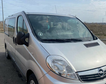 Сірий Опель Віваро пас., об'ємом двигуна 0 л та пробігом 217 тис. км за 13700 $, фото 5 на Automoto.ua