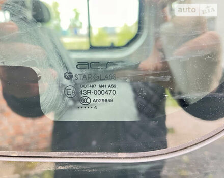 Серый Опель Виваро пасс., объемом двигателя 2 л и пробегом 211 тыс. км за 15500 $, фото 15 на Automoto.ua