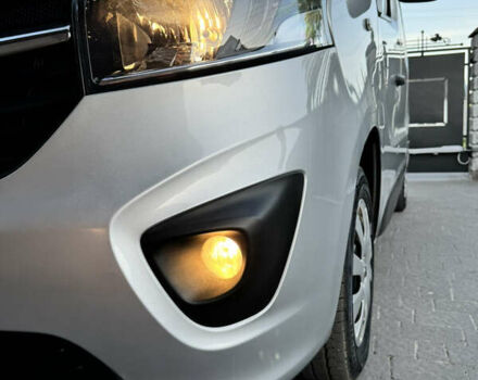 Сірий Опель Віваро пас., об'ємом двигуна 1.6 л та пробігом 158 тис. км за 14200 $, фото 58 на Automoto.ua