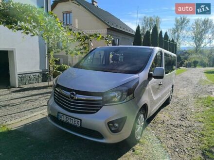 Опель Віваро пас. 2017 у Дрогобичі на Automoto.ua Сірий Опель Віваро пас., об'ємом двигуна 1.6 л та пробігом 231 тис. км за 18000 $, фото 1 на Automoto.ua