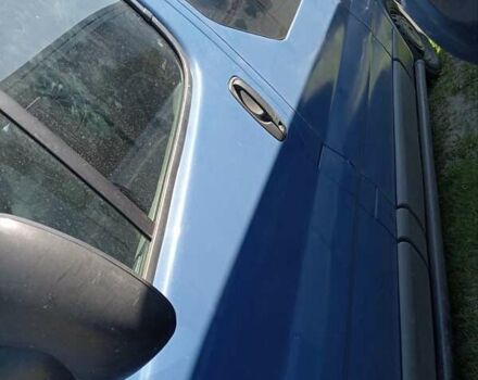 Синій Опель Віваро пас., об'ємом двигуна 1.9 л та пробігом 206 тис. км за 6000 $, фото 1 на Automoto.ua