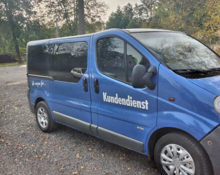 Синий Опель Виваро пасс., объемом двигателя 1.9 л и пробегом 227 тыс. км за 6500 $, фото 1 на Automoto.ua