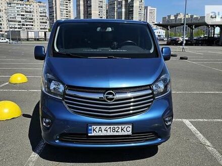 Опель Виваро пасс. 2018 в Киеве на Automoto.ua Синий Опель Виваро пасс., объемом двигателя 1.6 л и пробегом 76 тыс. км за 26700 $, фото 1 на Automoto.ua