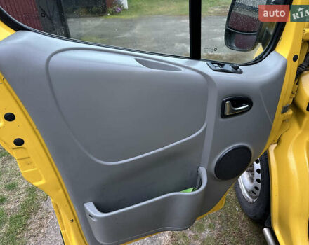 Жовтий Опель Віваро, об'ємом двигуна 2 л та пробігом 386 тис. км за 6990 $, фото 8 на Automoto.ua