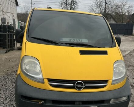 Желтый Опель Виваро, объемом двигателя 1.9 л и пробегом 286 тыс. км за 3500 $, фото 3 на Automoto.ua