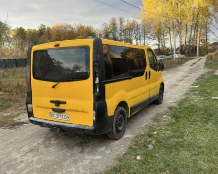 Желтый Опель Виваро, объемом двигателя 1.9 л и пробегом 250 тыс. км за 4500 $, фото 5 на Automoto.ua