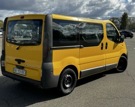 Желтый Опель Виваро, объемом двигателя 1.9 л и пробегом 233 тыс. км за 5100 $, фото 5 на Automoto.ua