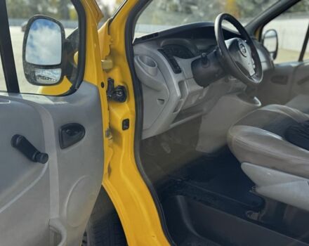 Желтый Опель Виваро, объемом двигателя 1.9 л и пробегом 233 тыс. км за 5100 $, фото 11 на Automoto.ua