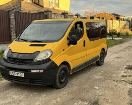Желтый Опель Виваро, объемом двигателя 1.9 л и пробегом 250 тыс. км за 4500 $, фото 2 на Automoto.ua