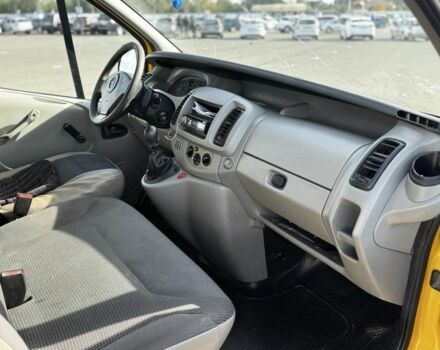 Желтый Опель Виваро, объемом двигателя 1.9 л и пробегом 233 тыс. км за 5100 $, фото 13 на Automoto.ua