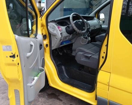 Желтый Опель Виваро, объемом двигателя 2 л и пробегом 228 тыс. км за 6500 $, фото 6 на Automoto.ua