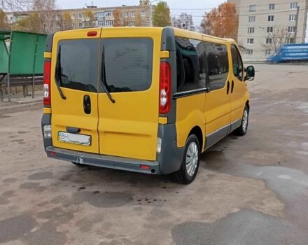 Желтый Опель Виваро, объемом двигателя 2 л и пробегом 228 тыс. км за 6500 $, фото 3 на Automoto.ua