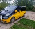 Желтый Опель Виваро, объемом двигателя 1.9 л и пробегом 460 тыс. км за 5600 $, фото 1 на Automoto.ua