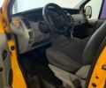 Желтый Опель Виваро, объемом двигателя 1.9 л и пробегом 240 тыс. км за 7200 $, фото 3 на Automoto.ua