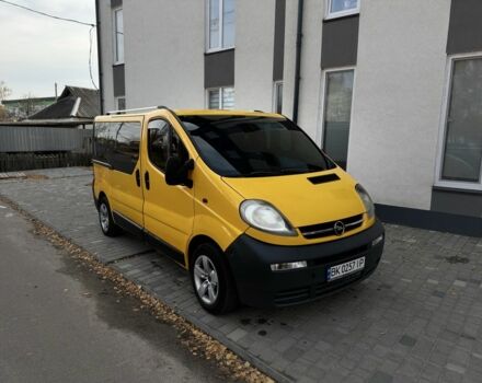 Желтый Опель Виваро, объемом двигателя 1.9 л и пробегом 320 тыс. км за 6600 $, фото 3 на Automoto.ua