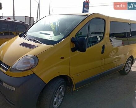 Жовтий Опель Віваро, об'ємом двигуна 1.9 л та пробігом 300 тис. км за 7500 $, фото 4 на Automoto.ua
