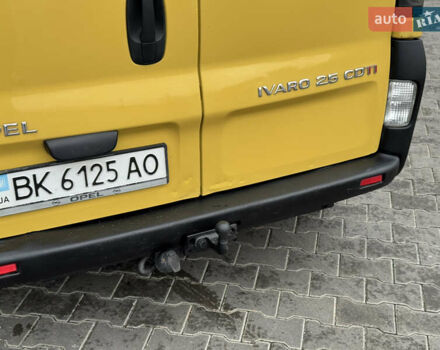 Жовтий Опель Віваро, об'ємом двигуна 2.46 л та пробігом 280 тис. км за 6999 $, фото 10 на Automoto.ua