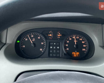 Желтый Опель Виваро, объемом двигателя 1.87 л и пробегом 256 тыс. км за 6500 $, фото 4 на Automoto.ua