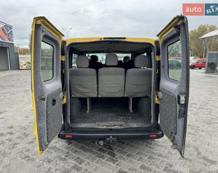 Жовтий Опель Віваро, об'ємом двигуна 2.46 л та пробігом 280 тис. км за 6999 $, фото 15 на Automoto.ua