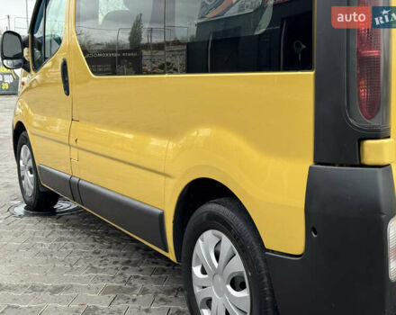 Жовтий Опель Віваро, об'ємом двигуна 2.46 л та пробігом 280 тис. км за 6999 $, фото 12 на Automoto.ua