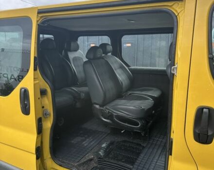 Желтый Опель Виваро, объемом двигателя 1.9 л и пробегом 230 тыс. км за 5300 $, фото 2 на Automoto.ua