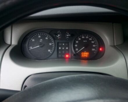 Желтый Опель Виваро, объемом двигателя 1.9 л и пробегом 210 тыс. км за 6500 $, фото 1 на Automoto.ua