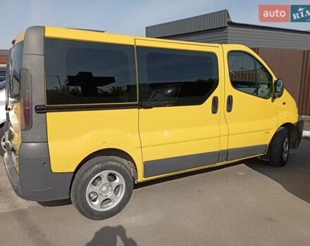 Жовтий Опель Віваро, об'ємом двигуна 1.9 л та пробігом 300 тис. км за 7500 $, фото 2 на Automoto.ua
