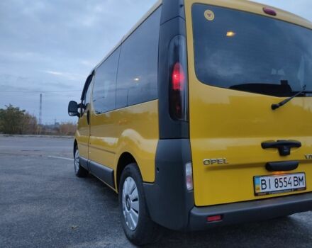 Жовтий Опель Віваро, об'ємом двигуна 1.9 л та пробігом 275 тис. км за 6850 $, фото 4 на Automoto.ua