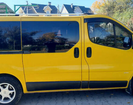 Желтый Опель Виваро, объемом двигателя 1.87 л и пробегом 197 тыс. км за 6200 $, фото 1 на Automoto.ua