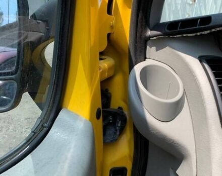 Желтый Опель Виваро, объемом двигателя 1.9 л и пробегом 220 тыс. км за 7990 $, фото 15 на Automoto.ua