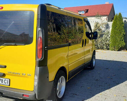 Желтый Опель Виваро, объемом двигателя 1.87 л и пробегом 197 тыс. км за 6200 $, фото 2 на Automoto.ua