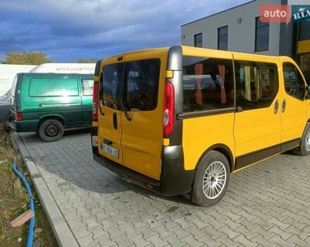 Жовтий Опель Віваро, об'ємом двигуна 1.87 л та пробігом 308 тис. км за 7450 $, фото 2 на Automoto.ua