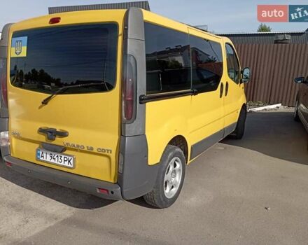 Жовтий Опель Віваро, об'ємом двигуна 1.9 л та пробігом 300 тис. км за 7500 $, фото 1 на Automoto.ua