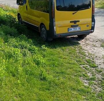 Жовтий Опель Віваро, об'ємом двигуна 1.9 л та пробігом 320 тис. км за 6200 $, фото 3 на Automoto.ua