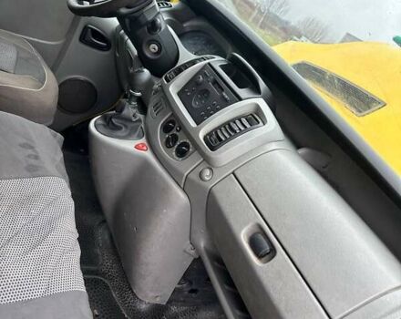 Желтый Опель Виваро, объемом двигателя 1.9 л и пробегом 370 тыс. км за 4200 $, фото 4 на Automoto.ua