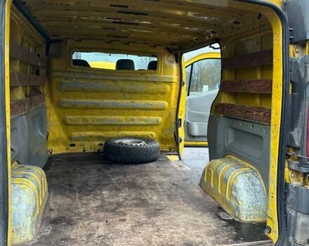 Желтый Опель Виваро, объемом двигателя 1.9 л и пробегом 370 тыс. км за 4200 $, фото 1 на Automoto.ua